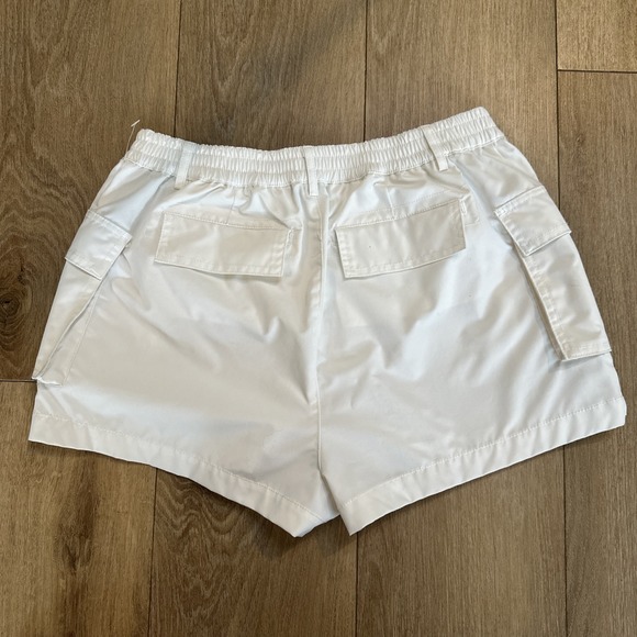 Love Tree Women's‎ White Cargo Shorts Size Large Preowned - Picture 4 of 9